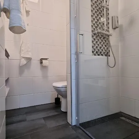 Nur 8 Min Vom Hauptbahnhof Entfernt Apartment